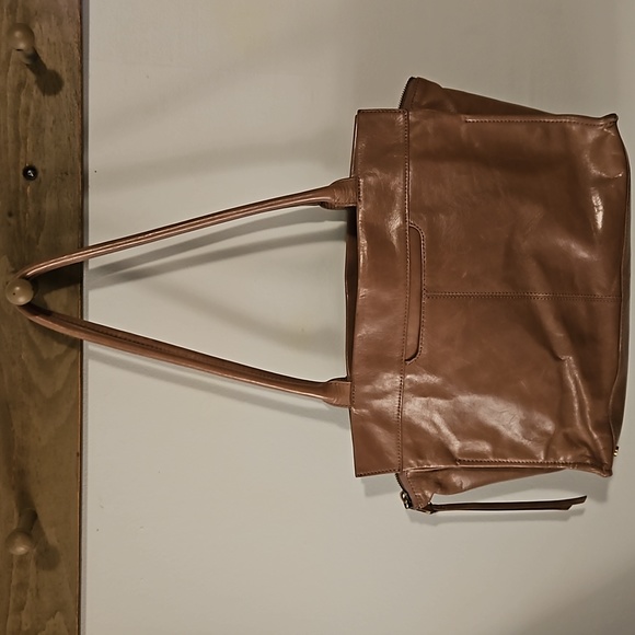 HOBO Tan Leather Shoulder Bag - Picture 2 of 7